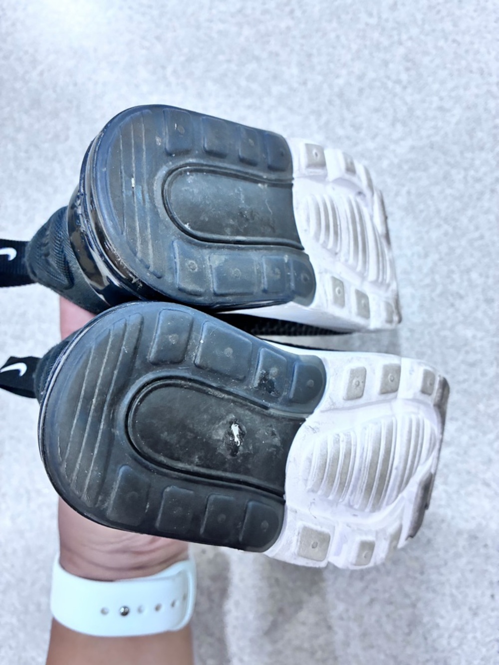 Nike Air Max 270 Baby Toddler Shoe Black Sz 6 C Sneakers DD1646 - Picture 4 of 10